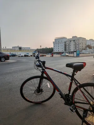 دراجة رياضية من نوع هجين استخدام شهر ونصف جديدة