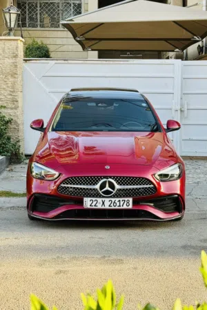c300    مارسدس سي 300 بانوراما جديده جدا. حادث بسيط اخت  الكلين