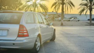 مرسيدس كاكاوية c200عائلية للبيع