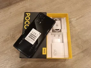 Xiaomi PocophoneF5 256 GB in Zarqa