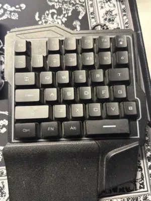 كيبورد مستعمل ممتاز