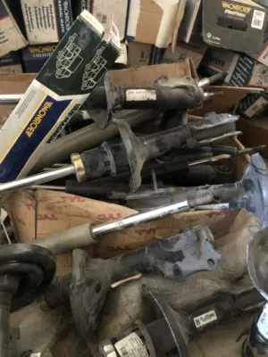 قطع غيار كزيوني