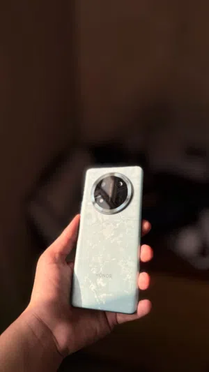 honor x9c ضد الكسر و الماء