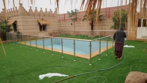 حواجز مسابح استانلس ستيل وزجاج