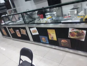 مطعم للبيع او المشاركه