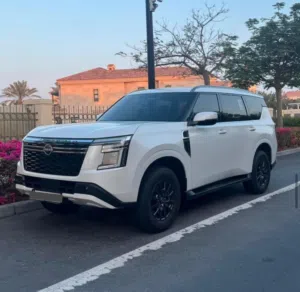 SUV Nissan in Muscat
