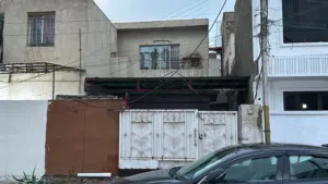 بيت قديم، السعر بي مجال، خلف الشارع التجاري، طابو صرف، باسم شخص واحد تحويل سريع