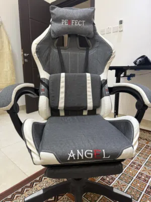 Gaming chair - good quality and not used much