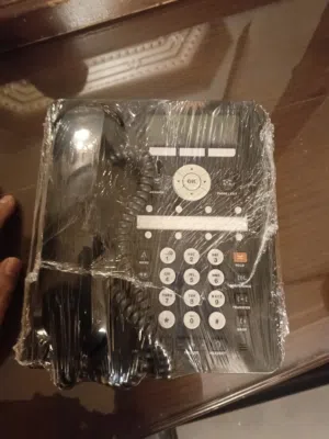 أجهزة هواتف ذكية أرضية نظام أي بي عدد 125 جهاز