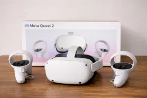 Meta quest 2  حالة ممتازة تأتي مع كرتونتها المخصصة وشاحن قوي اضافة لها