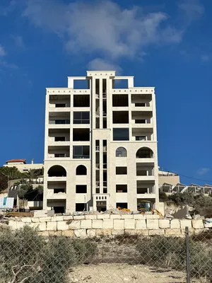 ٣ غرف نوم . ٣ حمّامات . 170 م٢2