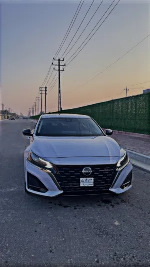 نيسان التيما srبلاس موديل23 فول مواصفات