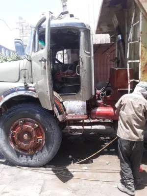 مرسديس طويل حجم 28 نظيف على الشرط