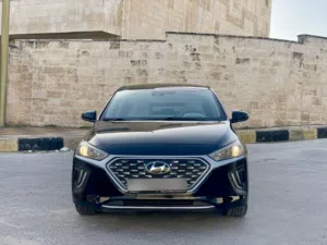 هونداي ايونيك 2020 هايبرد لون اسود ملوكي  مواصفات كورية بحالة ممتازة استخدام شخصي للبيع
