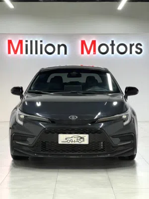 Toyota Corolla 2025 فول أوبشن  عداد ديجيتال  رادار  نقطة عمياء
