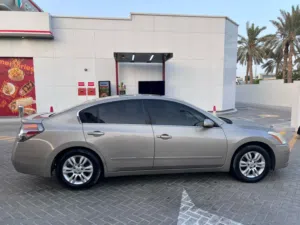 Used Nissan Altima in Dubai