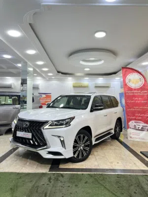 لكزس الدفع الرباعي LX570 2018 خليجي