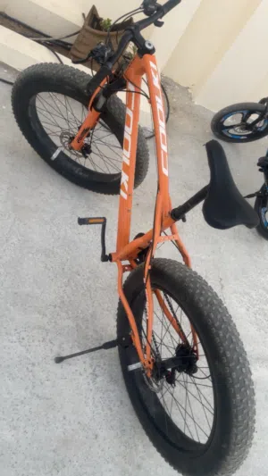 لبيع دراجة هوائية من نوع "Fat Bike" ماركة Coolki،