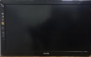 FOR SALE: Philips 42” LCD TV (Model: 42PFL5203/98)