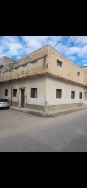 حوش للبيع في هضبة البطاطا يجي استتثمار واجهتين سعر 800الف