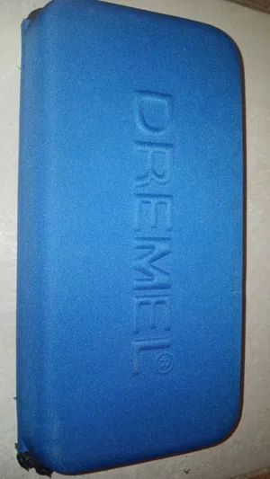 جهاز دريميل أصلي (Dremel 3000) شبه جديد + حزمة قص أحجار الماس