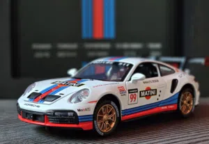 Porsche 911 GT3 RS diecast car