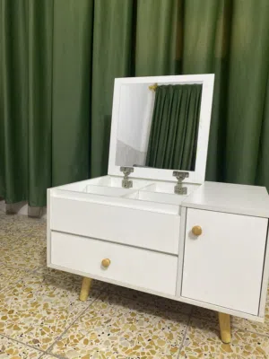 كوميدي مع مرآة