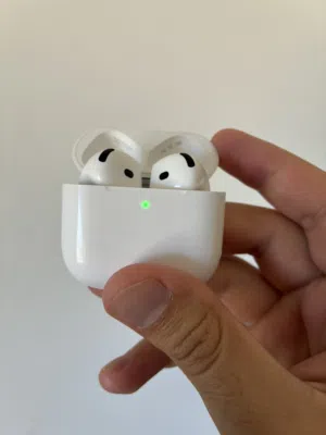 Apple AirPods 4 ANC سماعة ايربودز نسخة عزل الضوضاء أصلية ضمانها منتهي