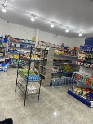 محل غذائية للبيع