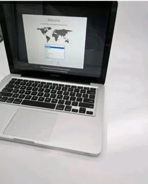 لابتوب ماك بوك 2012