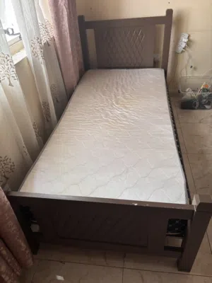Bed like new used 6 months - Ajman