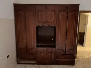 دولاب ملابس