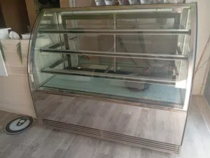 2ثلاجه عرض جديده استعمال بسيط للبيع
