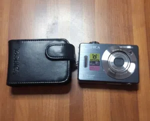 Yashica EZ Digital 8032 Camera + Original Leather cover