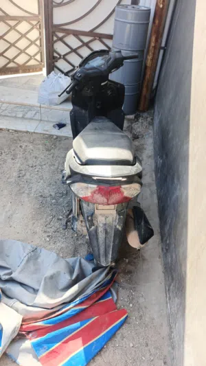 دراجة نارية للبيع هندى او ياباني