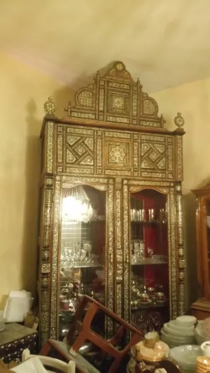 خزانات دمشقية خزف وفضة