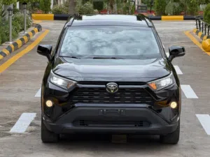 TOYOTA RAV4 XLE 2021
