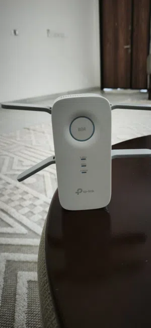 مقوي واي فاي TP-Link AC2600 (شبه جديد)