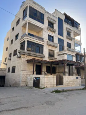 174 m2 3 Bedrooms Apartments for Sale in Amman Khalda