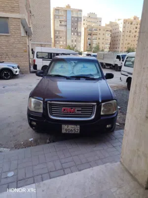 Used GMC Envoy in Farwaniya