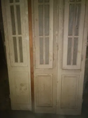 للبيع شباك و 2 بلكونة بحاله جيده