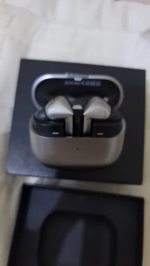 للبيع سماعة بلوتوث سامسونج وكالة سماعه سامسونج اقرا التفاصيل وكاله Samsung buds 3 pro