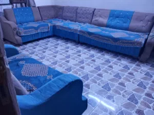 تخم قنفات عدد المقاعد10 بلون مميز خفيف الوزن سهل التنقل السعر80 دينار فقط مكان دورة