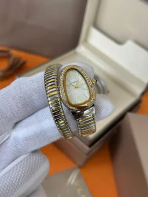 ساعات بولغاري وبكج بولغاري (Bvlgari Serpenti) - فخامة تلتف حول معصمك متوفر ابو لفة وابو لفتين