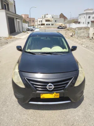 NISSAN VERSA SEDAN BLACK 2014