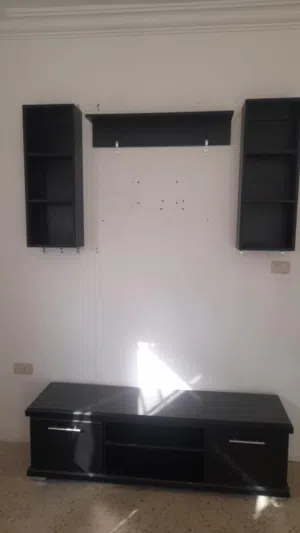 ديكور كامل خشب تفصيل  مع طاولة تلفزيون عليا قزاز