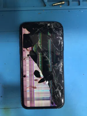 iPhone XR قطع