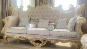 طقم مجالس فاخر بحالة ممتازة للبيع  Elegant Luxury Sofa Set in Excellent Condition for Sale