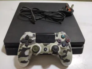 Ps4 slim مهكر 500 قيقا للبيع بي 1450