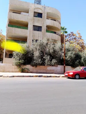 عماره سكنيه استثماريه للبيع واراضي للبيع في شفا بدران